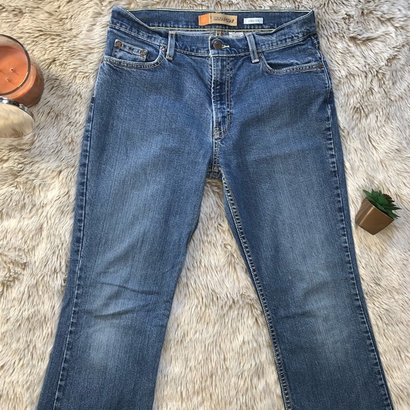 Old Navy Bootcut Stretch Denim Jeans - Picture 2 of 6